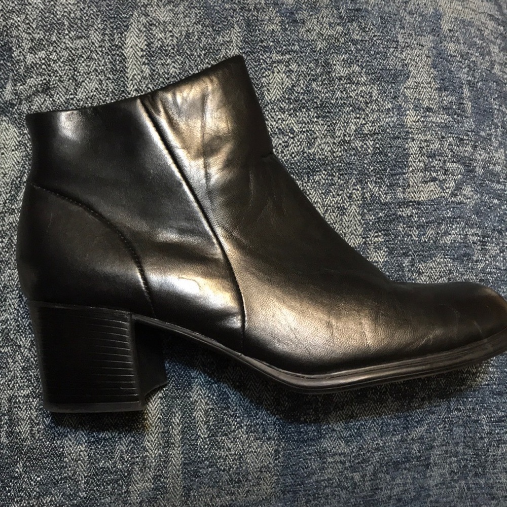 White mountain black booties
